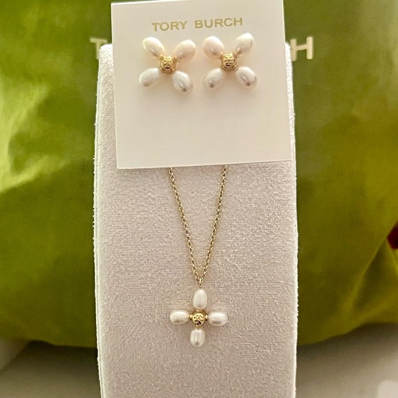 Tory Burch Jewelry - Tory Burch White and Gold Pearl Earrings